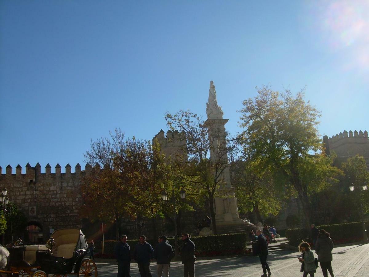 Toreros De Sevilla 5 Pax Bagian luar foto